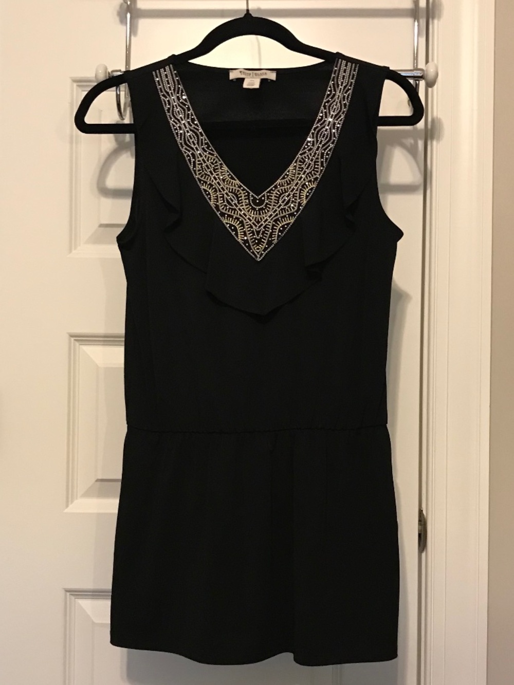 WHBM sleeveless black tunic with embroidered beaded v-neck & elastic waist (XS)